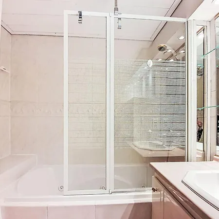 Апартаменты Palafour - Le Lac-7 By Interhome *